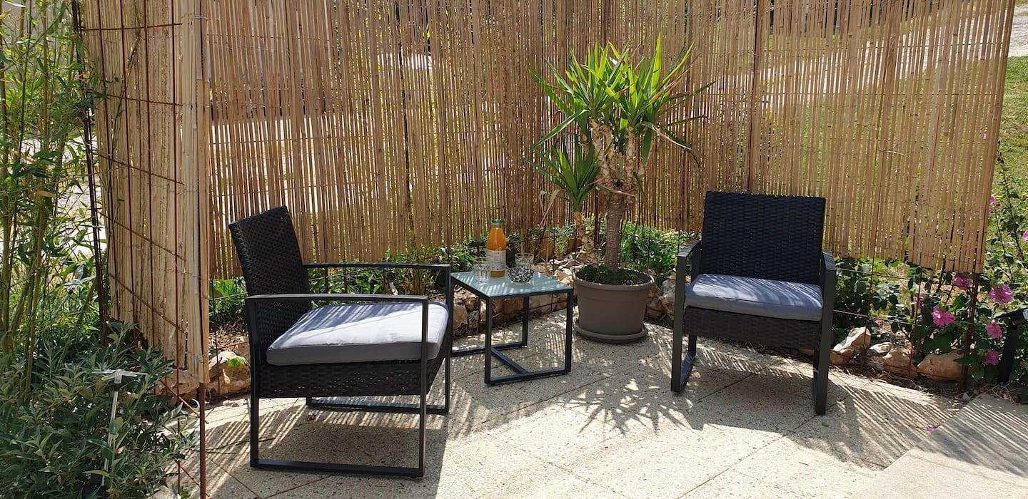 Terrasse privative de la maisonnette